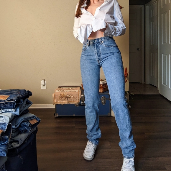 Levi's Vintage 501 Straight Leg Jeans 90s - Picture 15 of 16